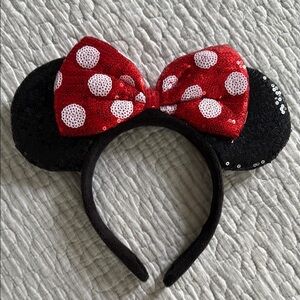 Disney Red and Black Minnie Mouse Hairband